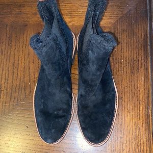 Sam Edelman Chelsea style Black Boots Size 6 Excellent Condition